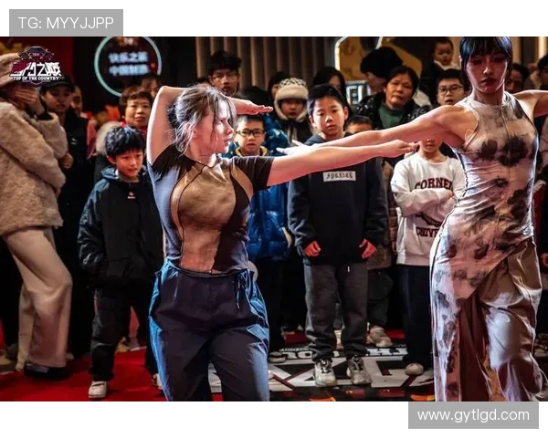 成都街舞队比赛经验深度对比与启示分析